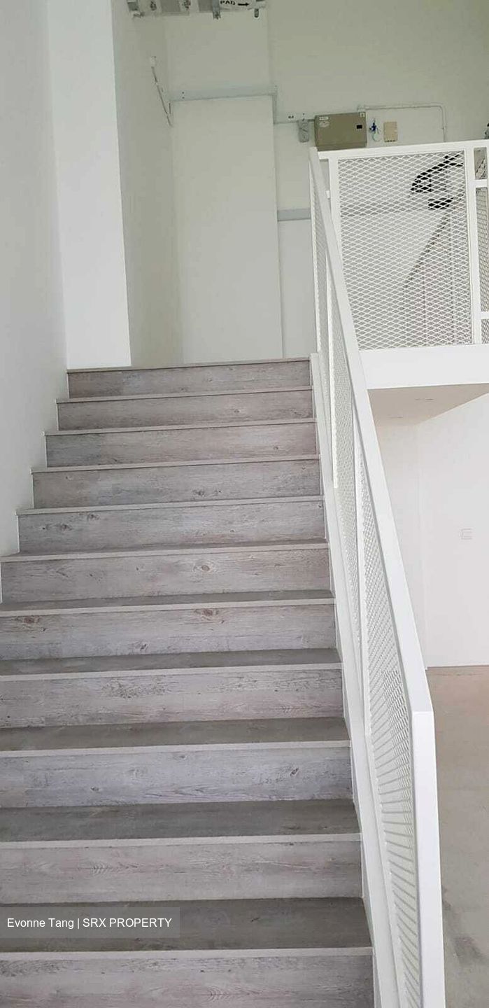 Woods Square (D25), Office #490104531